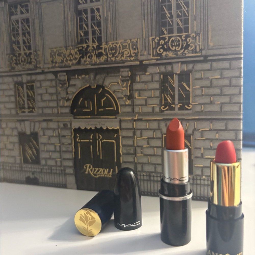 💋 Red Lipstick Set